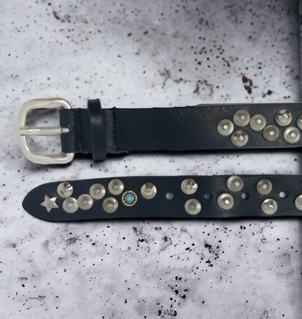 Belt with studs and cabouchones 
