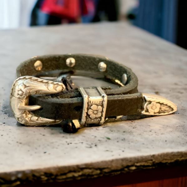 Handmade bracelet, toe loop buckle and studs