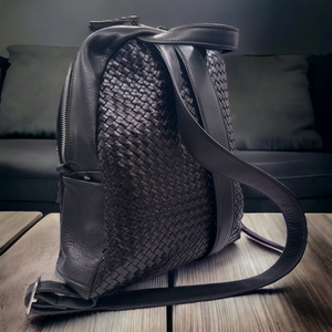 Backpack in woven calfskin