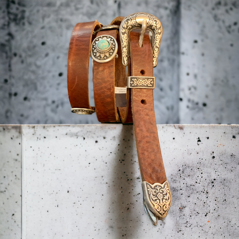 Handmade belt, toe loop buckle 