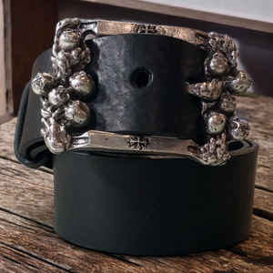 Leather belt with studs and cabochon 